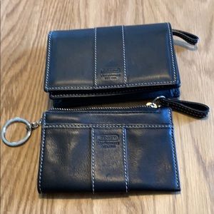 Coach Black Leather Card Holder w/ change purse